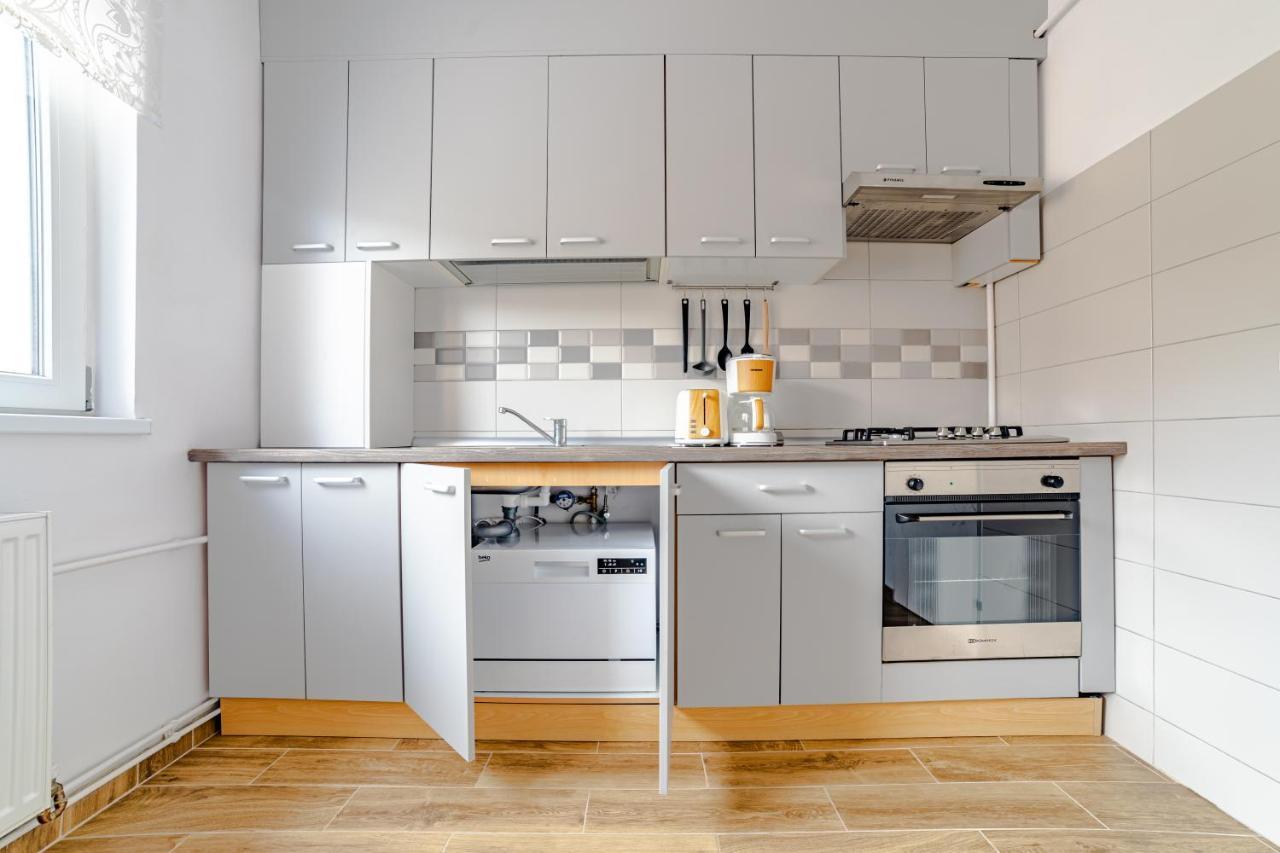 Mid-Term Rental Racadau Apartment บราชอฟ ภายนอก รูปภาพ