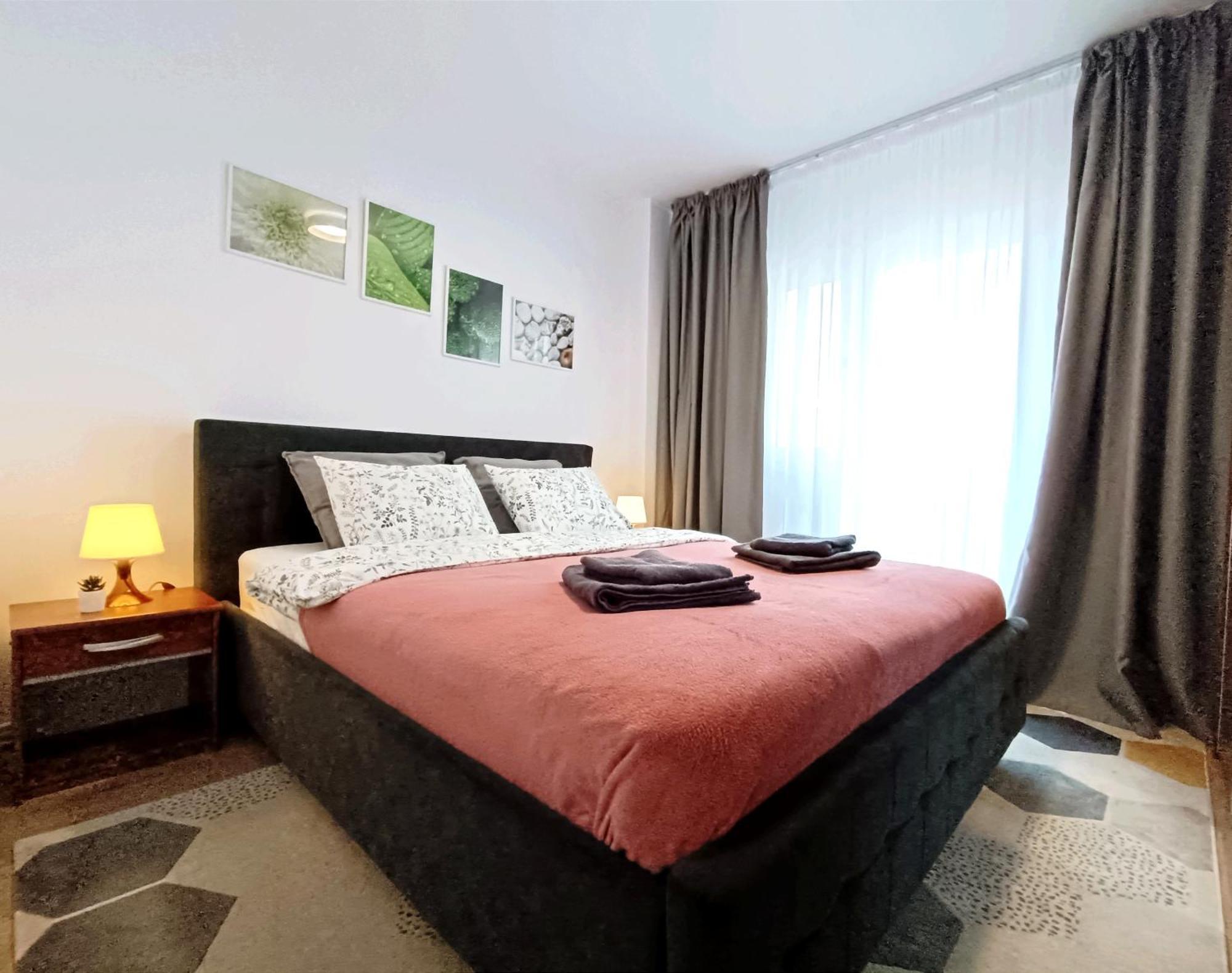 Mid-Term Rental Racadau Apartment บราชอฟ ภายนอก รูปภาพ