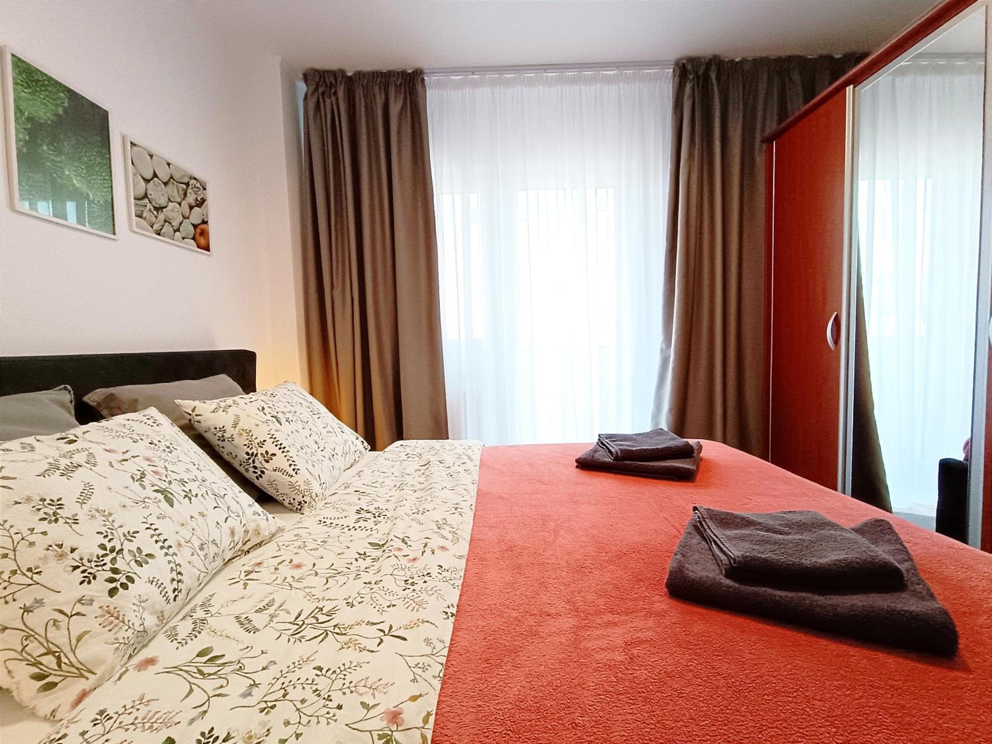 Mid-Term Rental Racadau Apartment บราชอฟ ภายนอก รูปภาพ